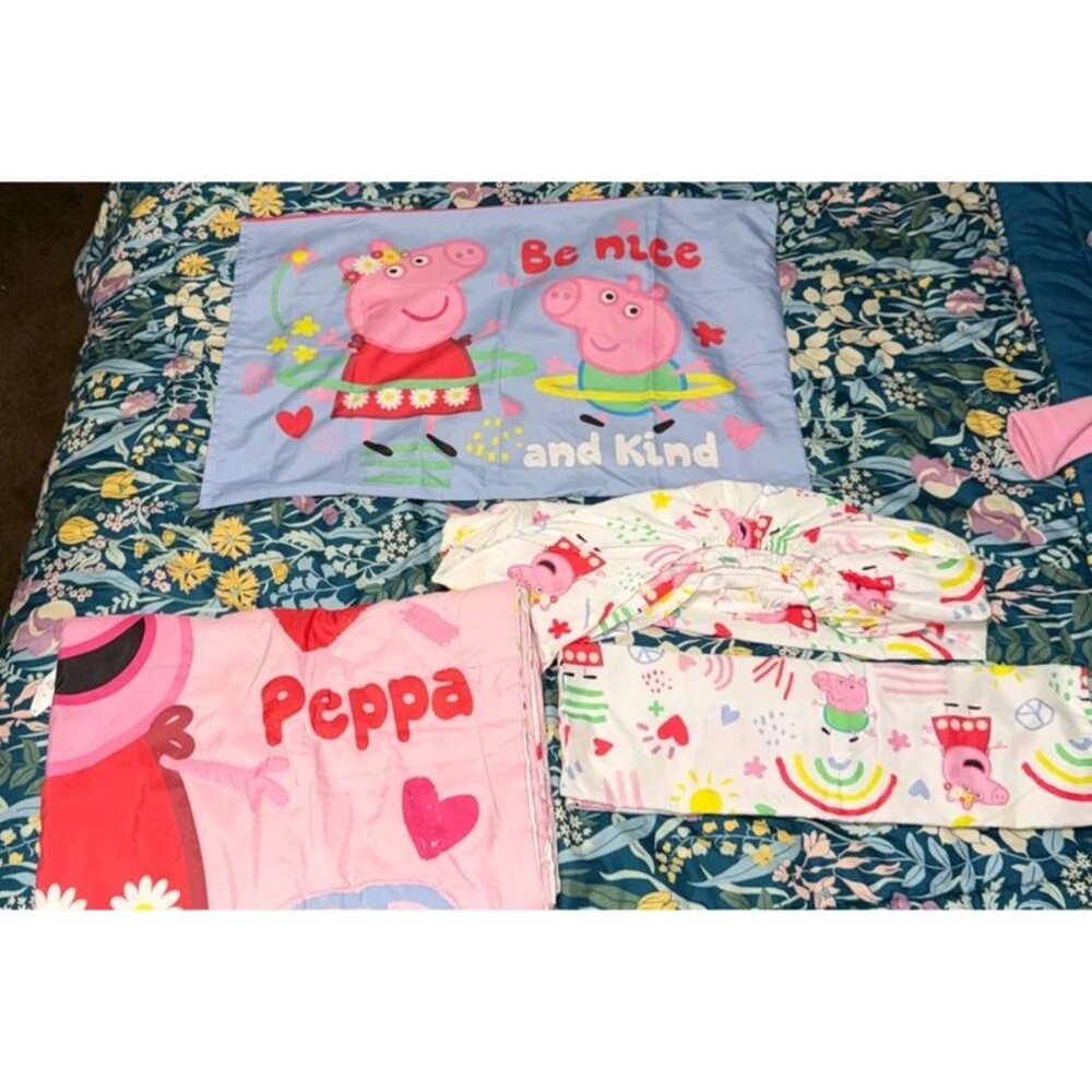 Peppa Pig toddler bed set
